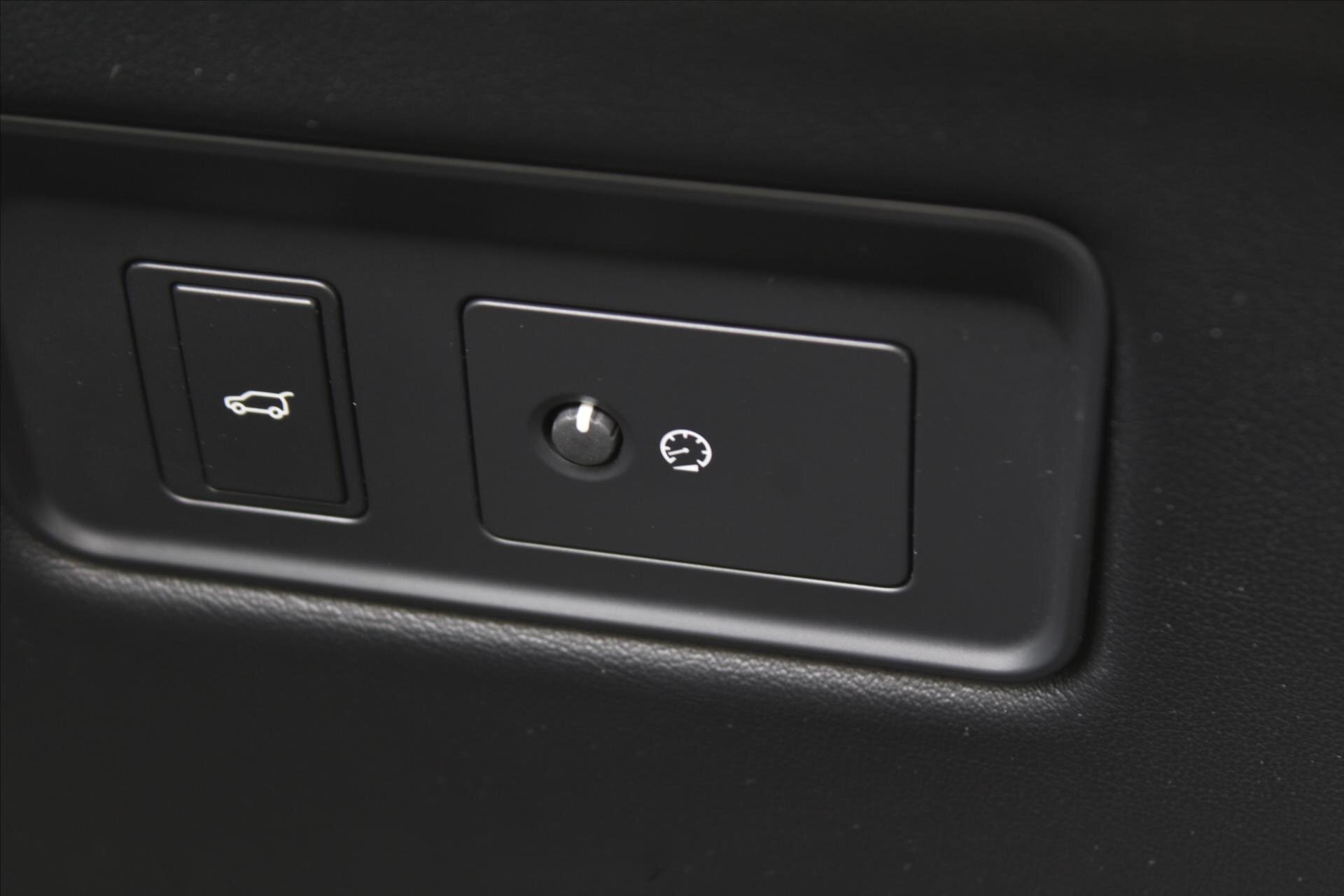 Land Rover Range Rover Sport SUV / Terénní 3,0 l 225 kw