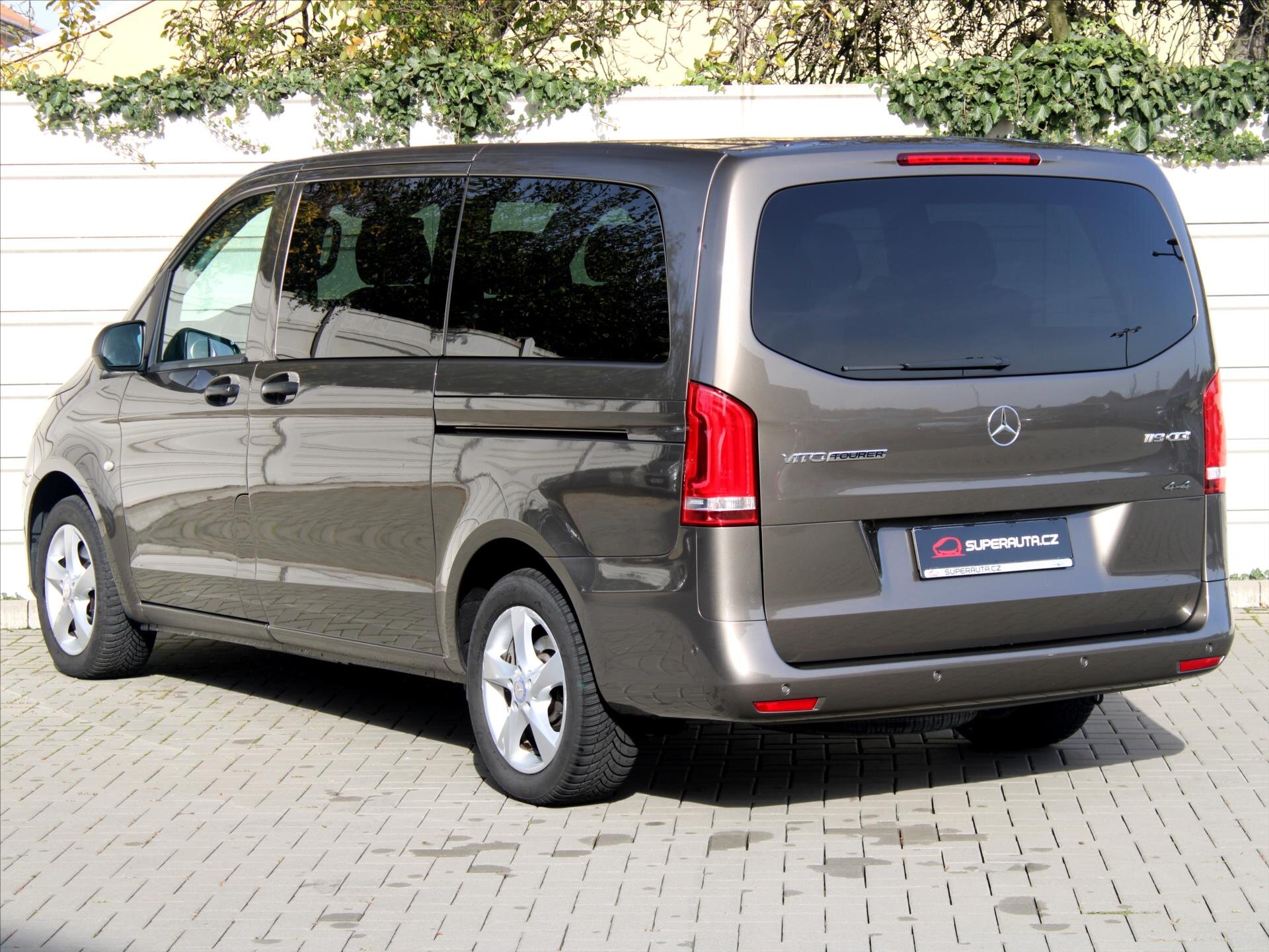 Mercedes-Benz Vito Kombi 2,1 l 140 kw