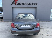 Mercedes-Benz Třídy E 6