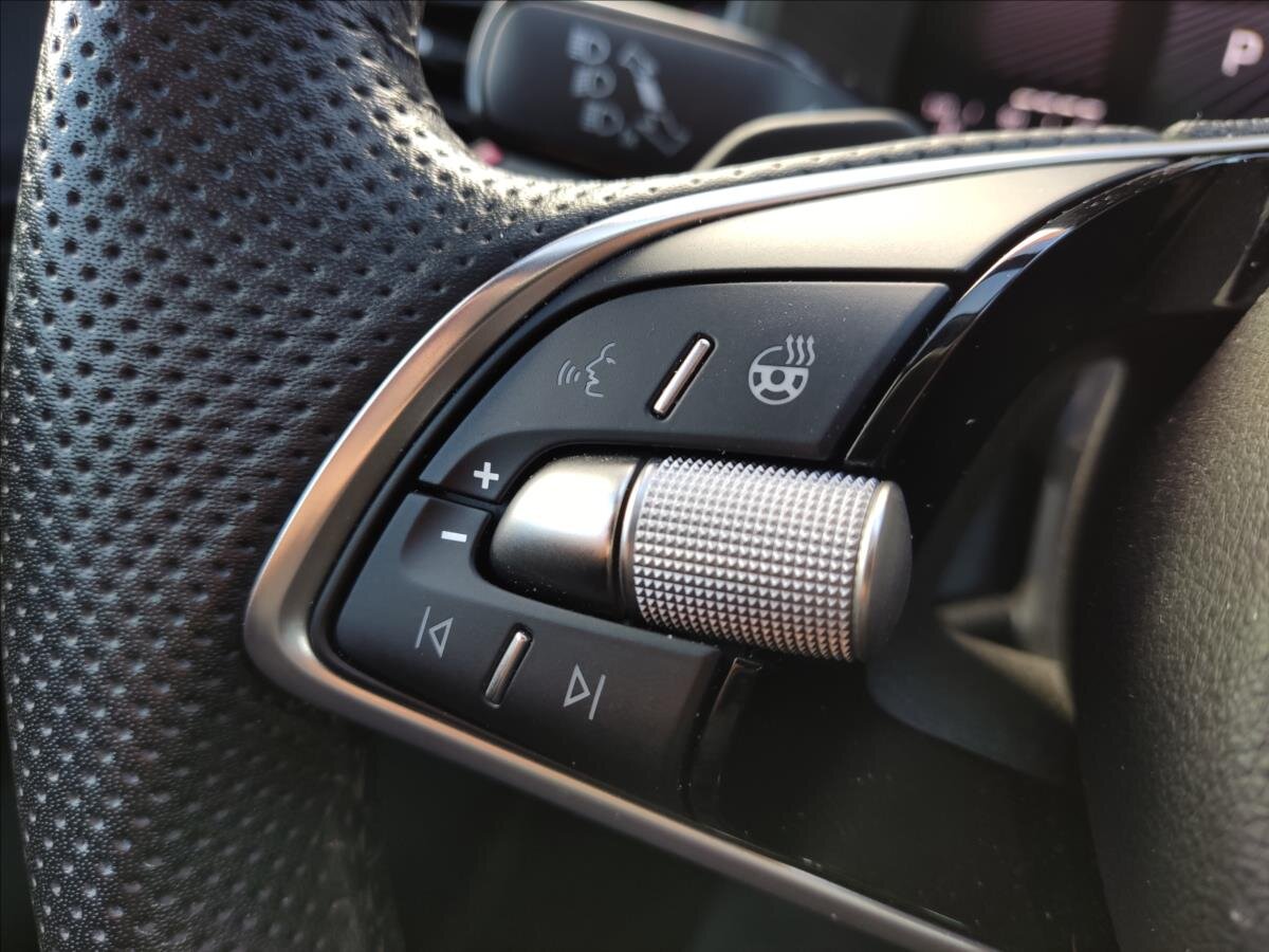 Škoda Scala Hatchback 999,0 85 kw