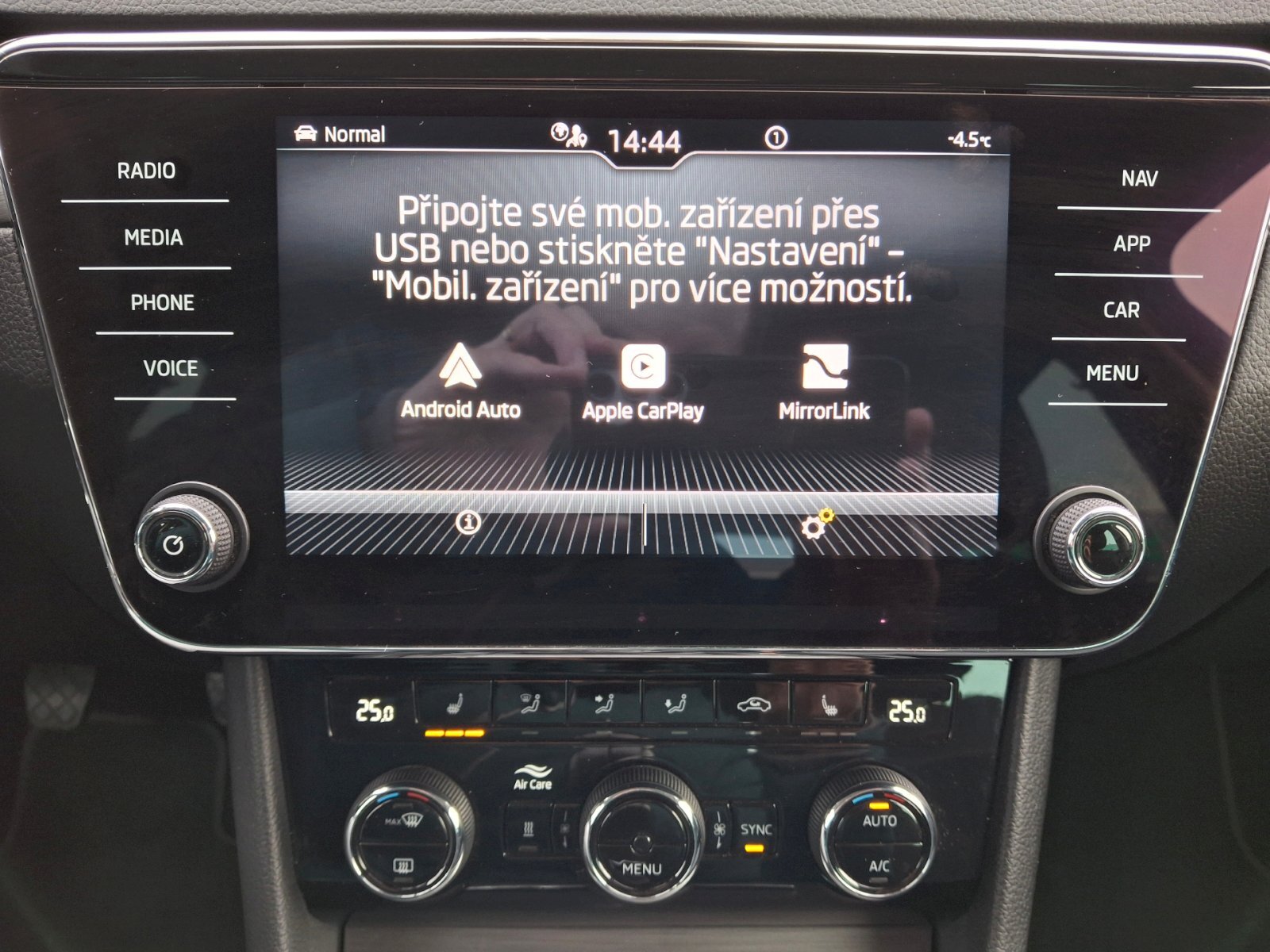 Škoda Superb Liftback 1,5 l 110 kw