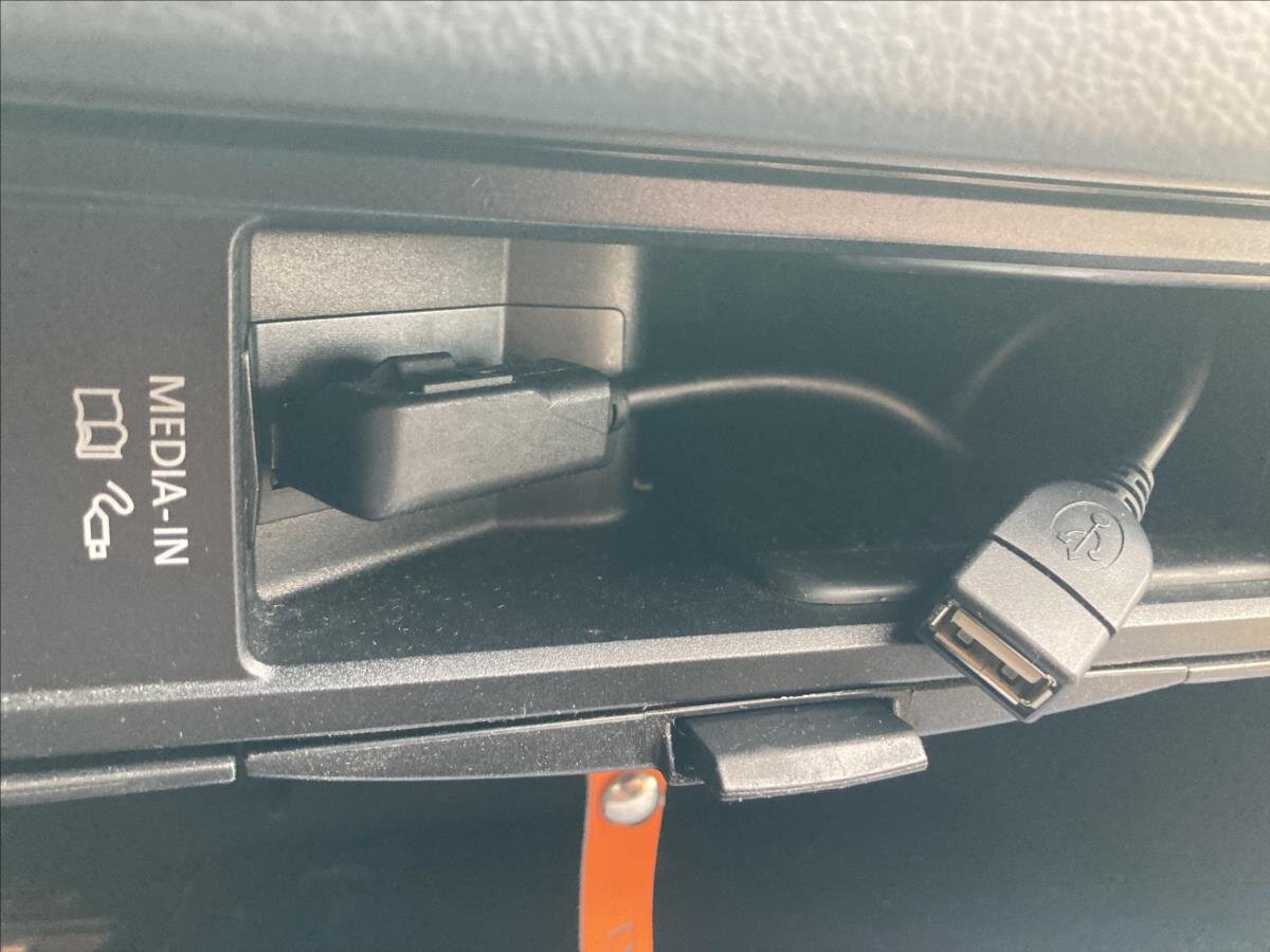 Volkswagen Passat Kombi 2,0 l 103 kw