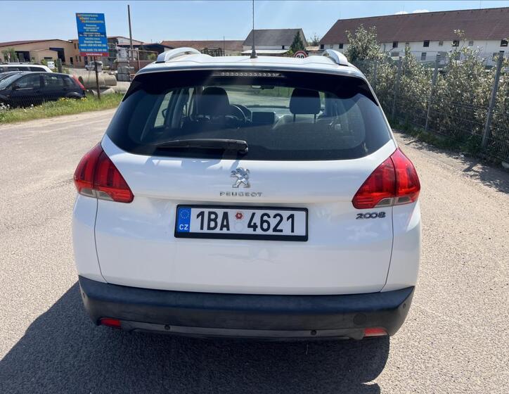 Peugeot 2008 7