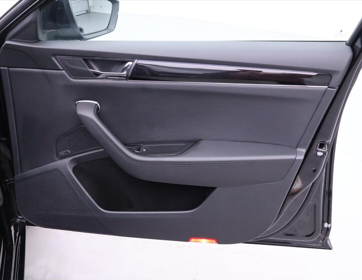 Škoda Superb Kombi 2,0 l 110 kw