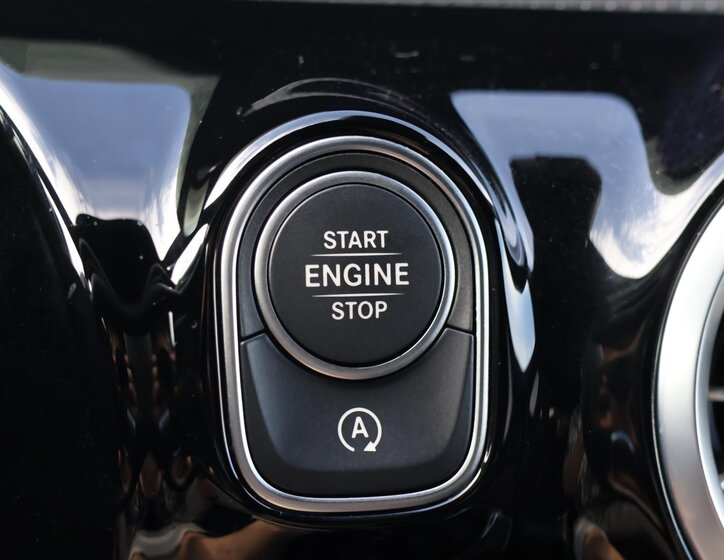 Mercedes-Benz CLA Kupé 1,3 l 120 kw