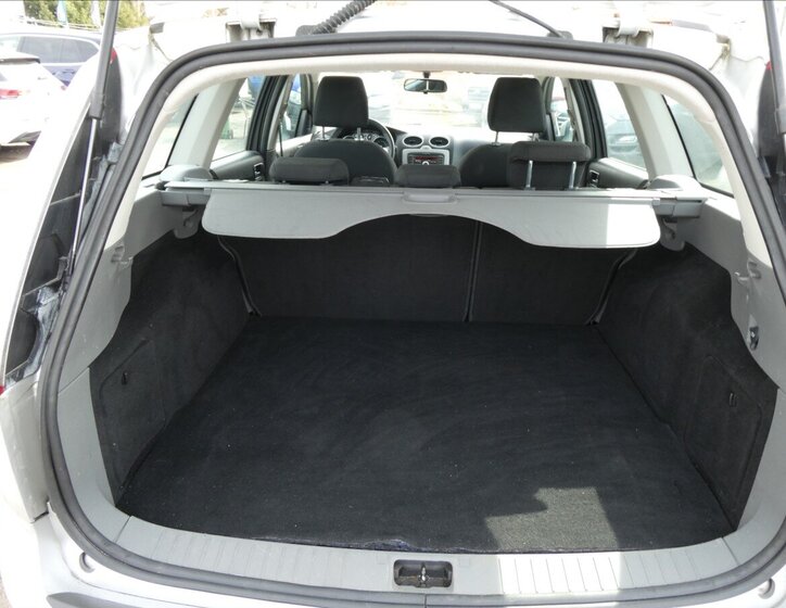 Ford Focus Kombi 1,6 l 74 kw