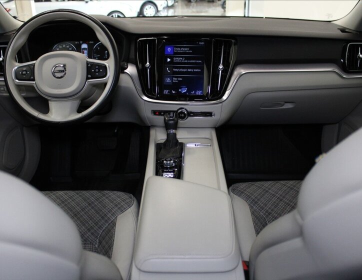 Volvo V60 Kombi 2,0 l 110 kw