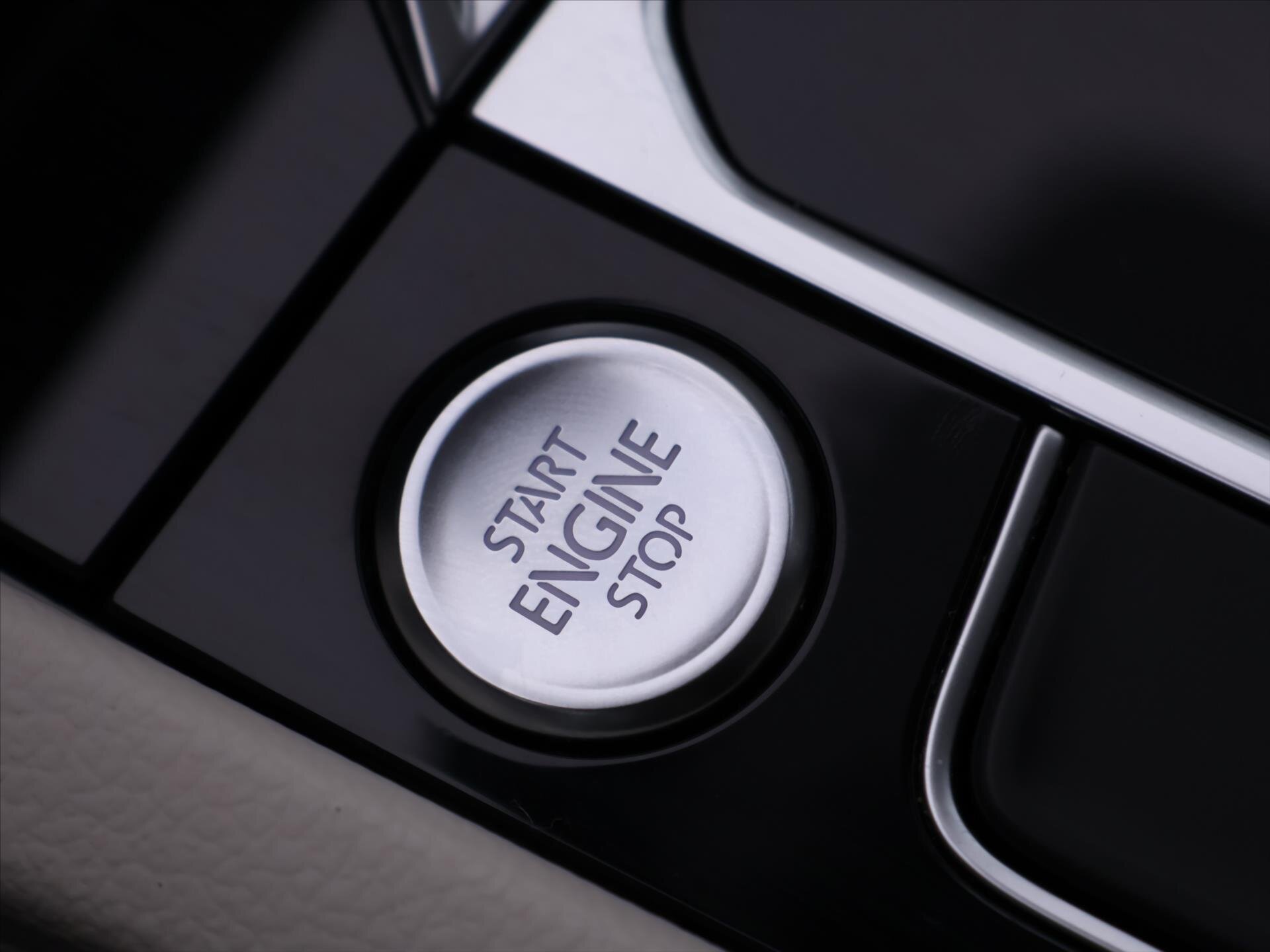 Volkswagen Passat Kombi 1,4 l 110 kw