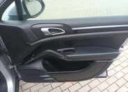 Porsche Cayenne Kombi 3,0 l 180 kw