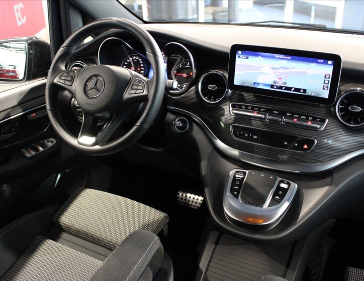 Mercedes-Benz Třídy V MPV 2,0 l 174 kw