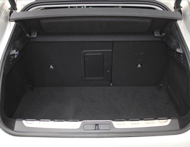 DS Automobiles DS4 SUV / Terénní 1,6 l 165 kw