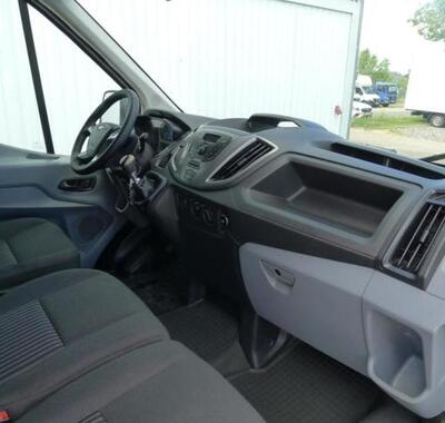Ford Transit 11