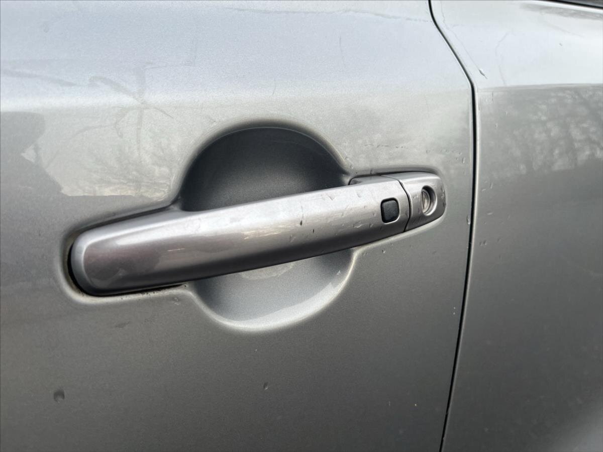 Suzuki Vitara SUV 1,6 l 88 kw