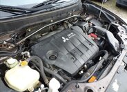 Mitsubishi Outlander 38