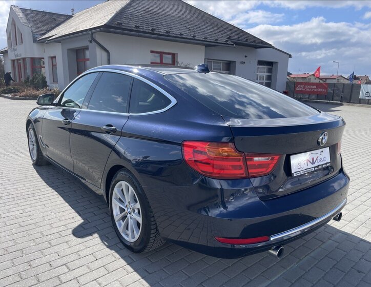 BMW Řada 3 Sedan / Limuzína 3,0 l 225 kw
