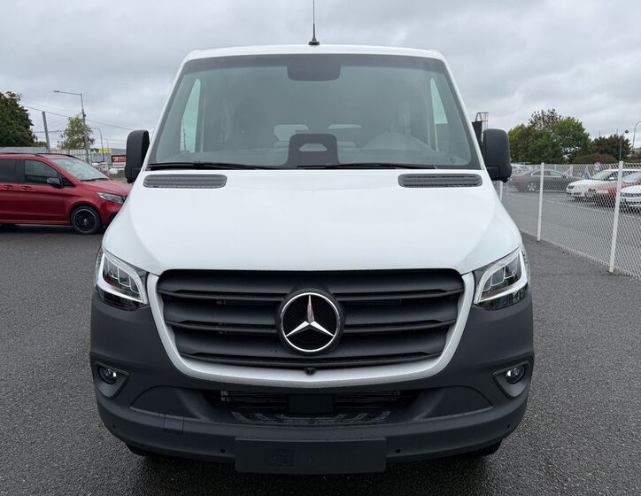 Mercedes-Benz Sprinter 2