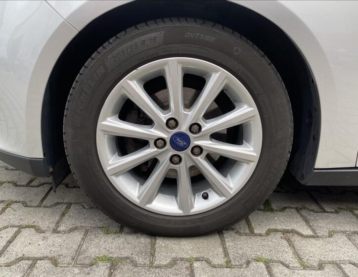 Ford Focus Kombi 1,5 l 88 kw