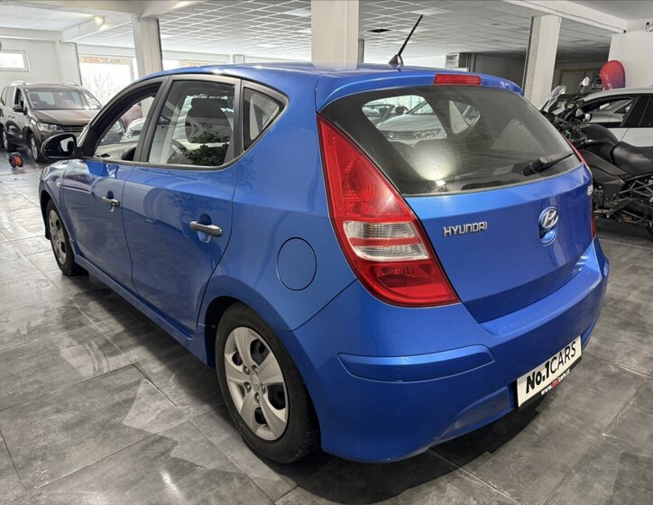 Hyundai i30 4