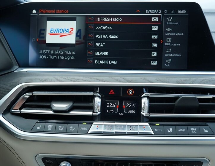 BMW X7 SUV / Terénní 3,0 l 250 kw