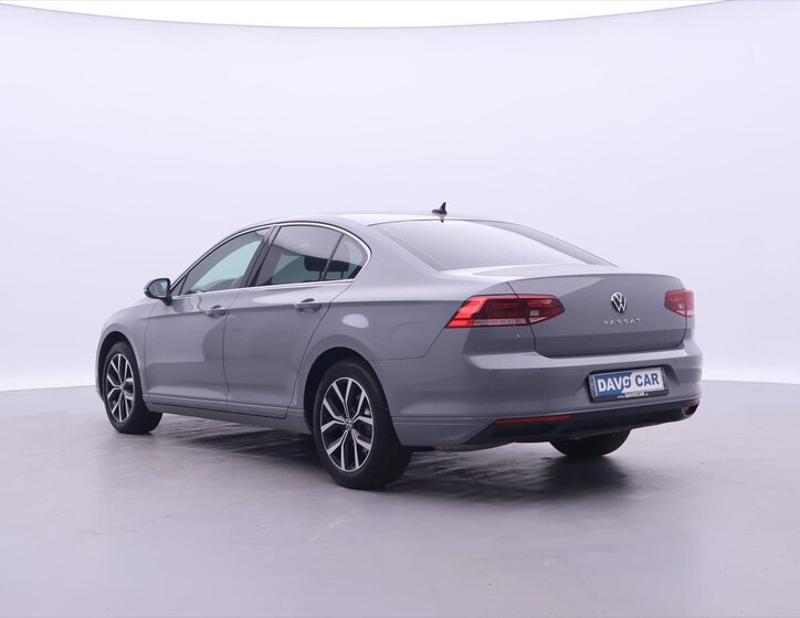 Volkswagen Passat Sedan / Limuzína 1,5 l 110 kw