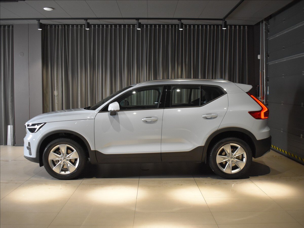 Volvo XC40 SUV 2,0 l 120 kw