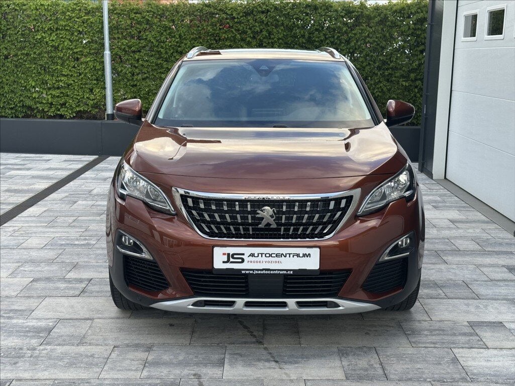 Peugeot 3008 SUV / Terénní 1,2 l 96 kw