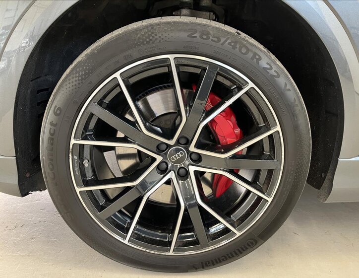 Audi SQ8 SUV 4,0 l 373 kw