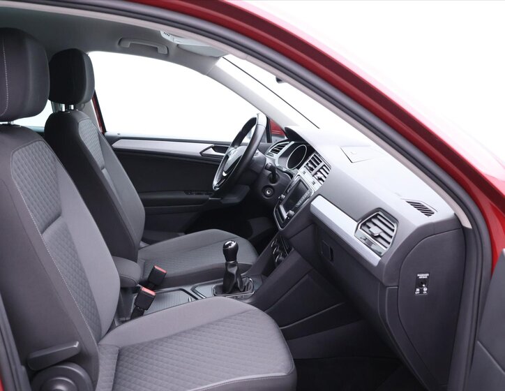 Volkswagen Tiguan 13