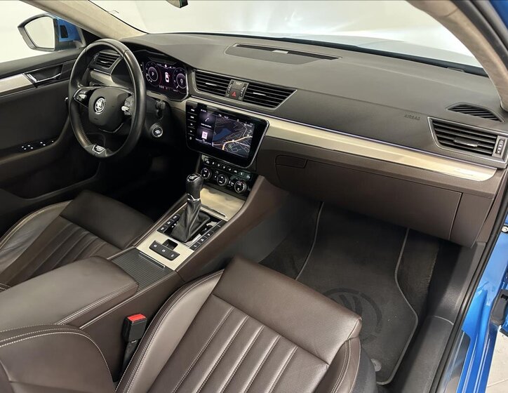 Škoda Superb 22