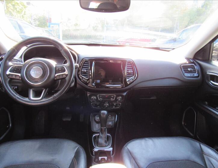 Jeep Compass 11