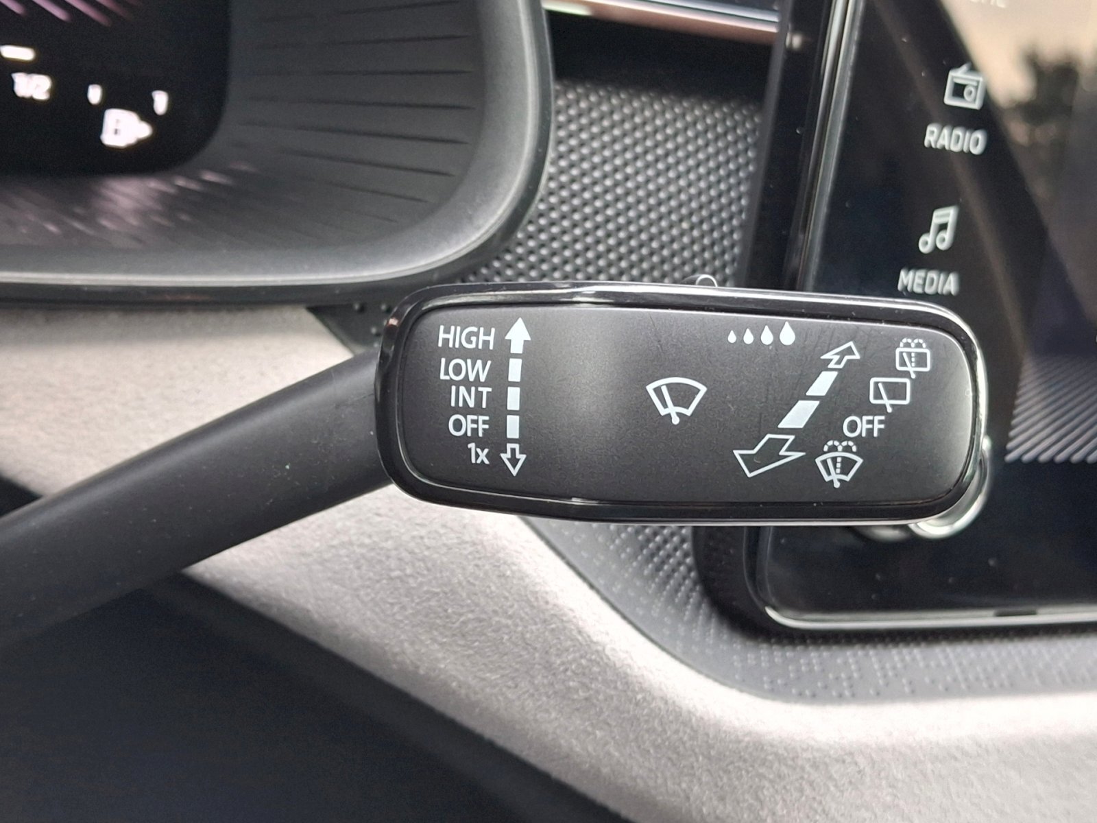 Škoda Kamiq SUV 999,0 85 kw