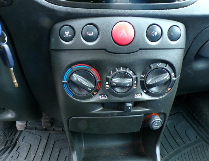 Fiat Punto Hatchback 1,2 l 44 kw