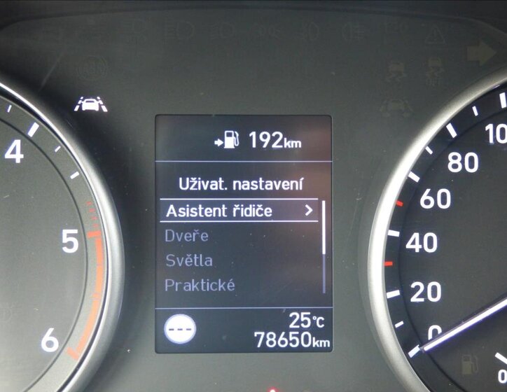 Hyundai i30 Liftback 1,6 l 100 kw