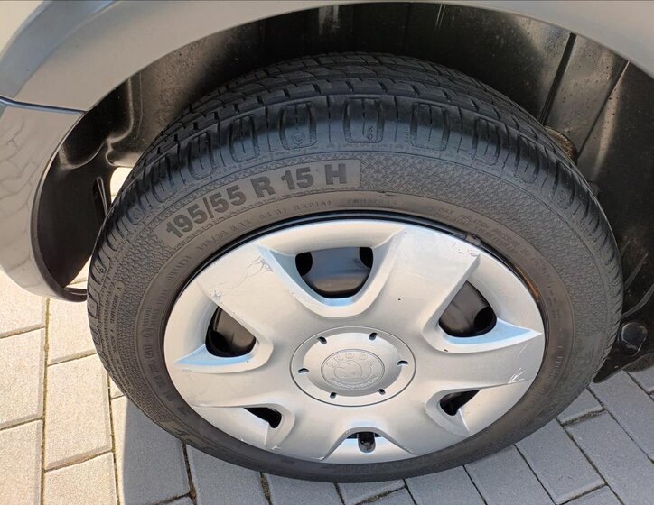 Škoda Roomster Kombi 1,2 l 63 kw