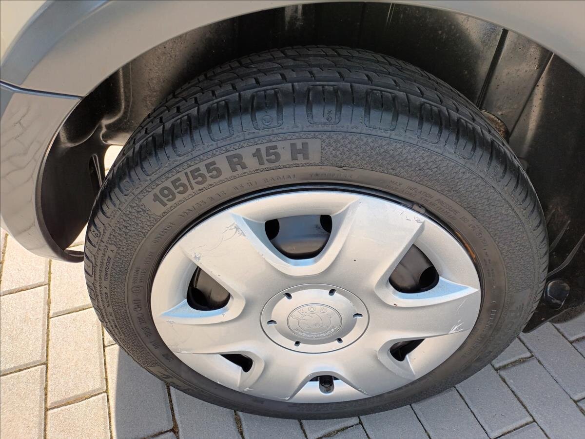 Škoda Roomster Kombi 1,2 l 63 kw