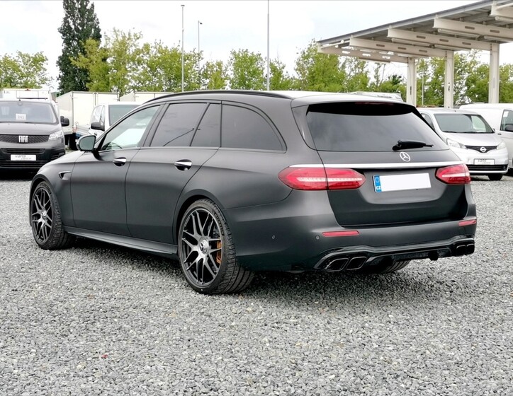 Mercedes-Benz Třídy E 4