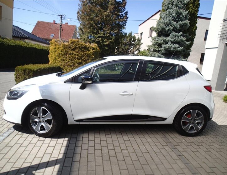 Renault Clio Hatchback 1,1 l 54 kw