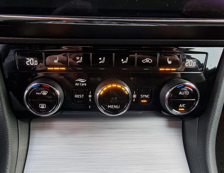 Škoda Superb Kombi 2,0 l 110 kw