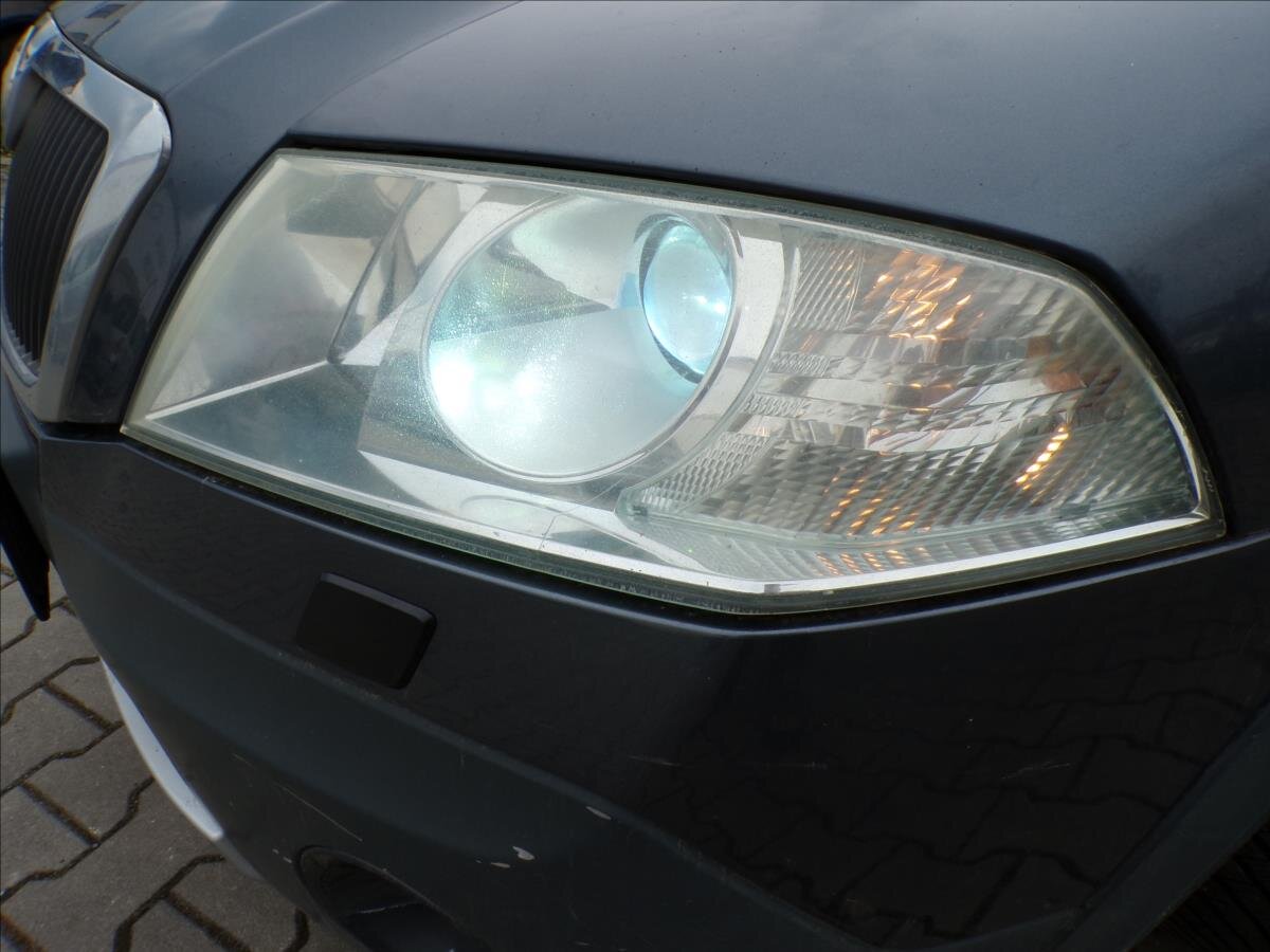 Škoda Octavia Kombi 2,0 l 103 kw