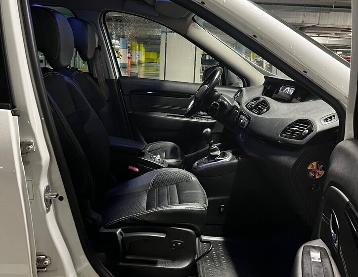 Renault Grand Scénic MPV 0,0 96 kw