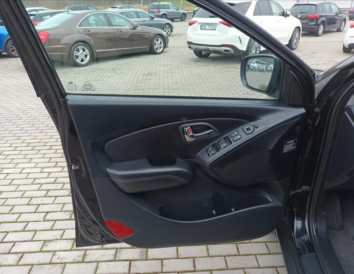 Hyundai ix35 SUV 2,0 l 100 kw