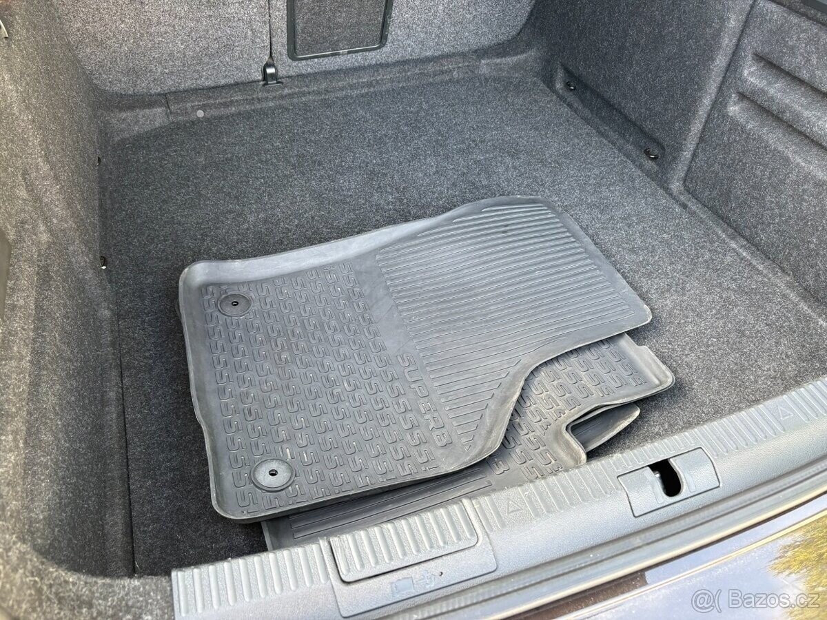 Škoda Superb Sedan / Limuzína 0,0 145 kw