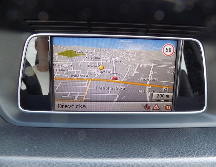 Mercedes-Benz Třídy E Sedan / Limuzína 2,1 l 125 kw