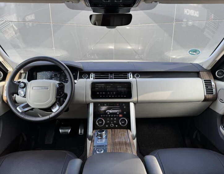Land Rover Range Rover SUV 3,0 l 221 kw