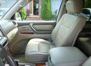 Toyota Land Cruiser 11