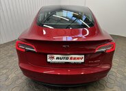 Tesla Model 3 Liftback 0,0 324 kw
