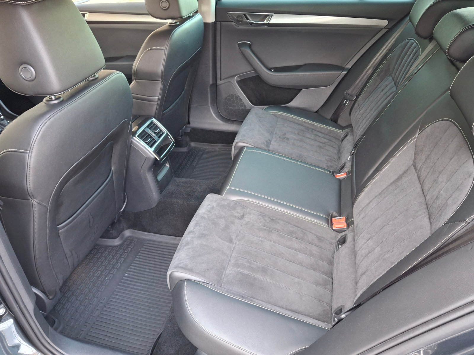 Škoda Superb Kombi 2,0 l 147 kw