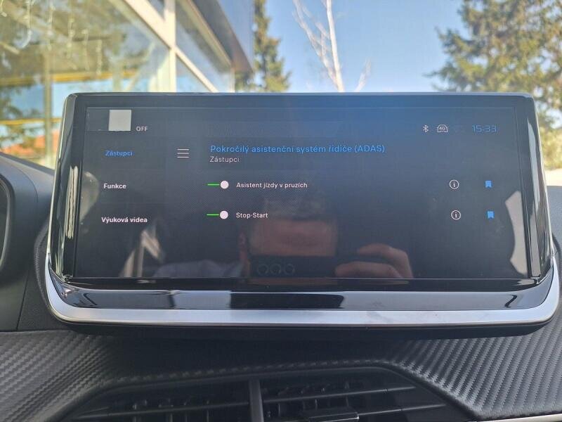 Peugeot 208 Hatchback 1,2 l 74 kw