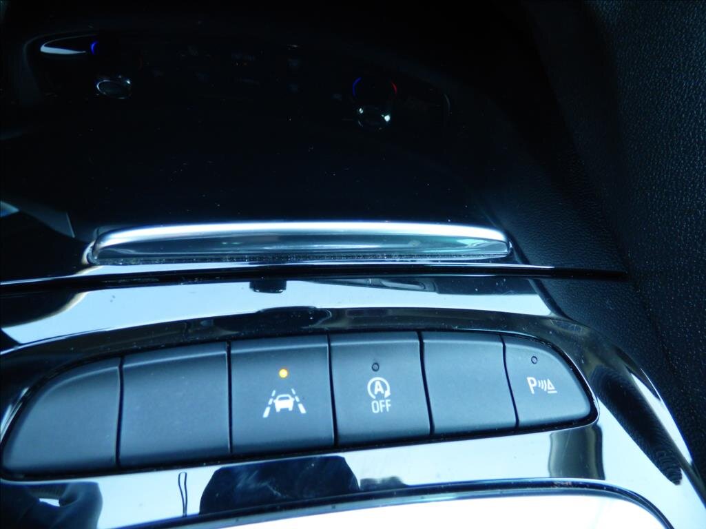 Opel Insignia Liftback 2,0 l 125 kw