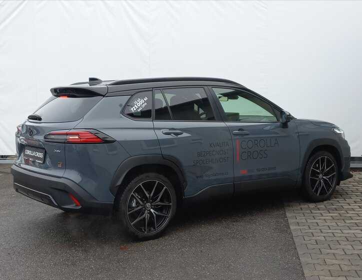 Toyota Corolla Cross CUV / Crossover 2,0 l 98 kw
